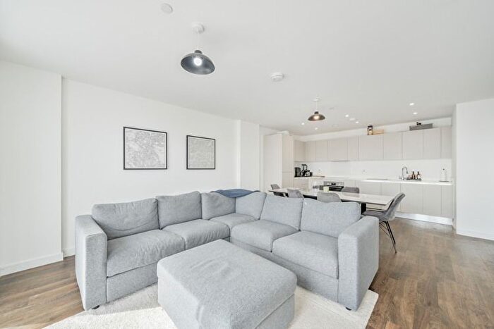 2 Bedroom Flat For Sale In Freedom House, West Ealing, London, W13