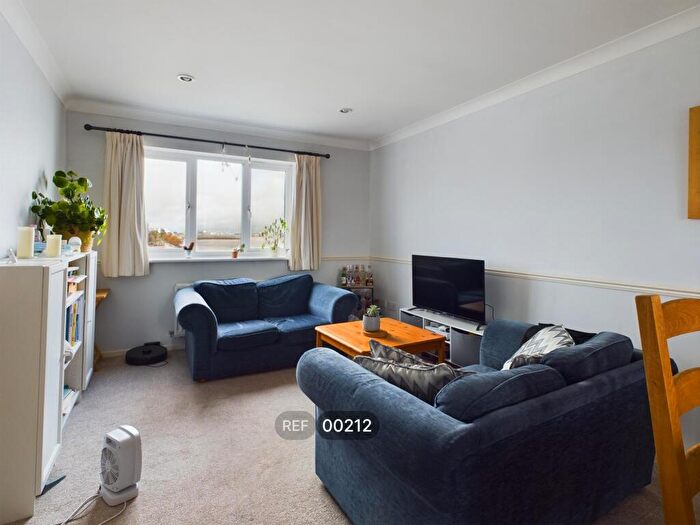 2 Bedroom Apartment To Rent In Axholme Court, Victoria Dock, HU9