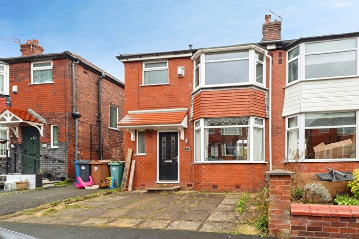 3 Bedroom Semi Detached House For Sale In Avonlea Road, Droylsden, Manchester, Greater Manchester, M43