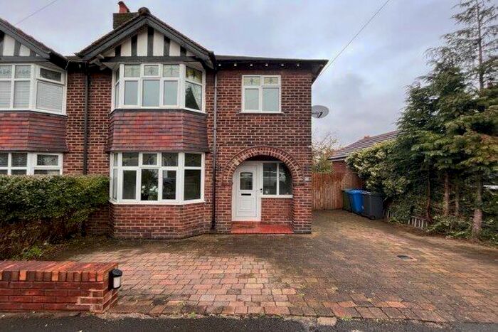 3 Bedroom Property To Rent In Brook Avenue, Warrington, WA4