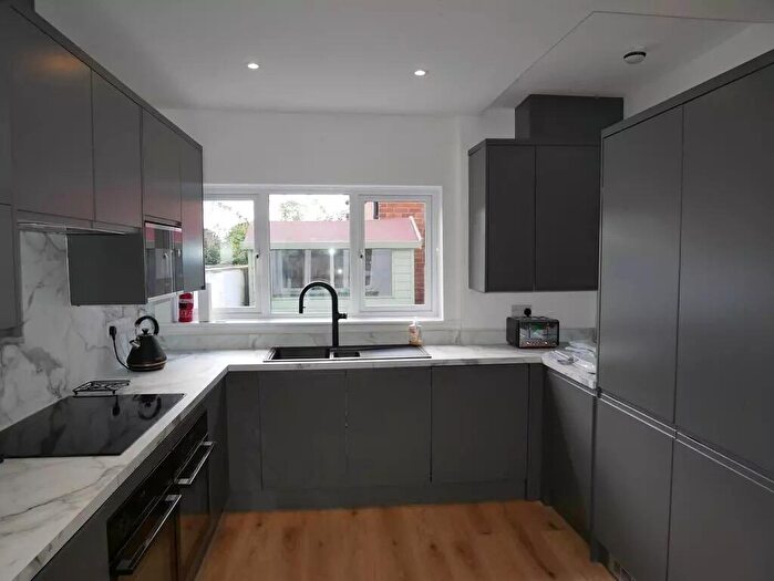 6 Bedroom Terraced House To Rent In Magdalen Road, Exeter, EX2
