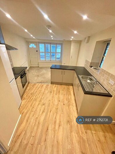 1 Bedroom Flat To Rent In West End, Witney, OX28