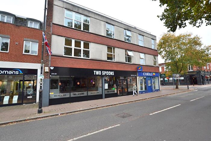 1 Bedroom Apartment For Sale In Brook House, Upper Street, Fleet, GU51