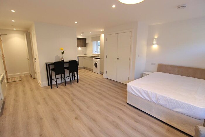Studio To Rent In Albert Road, Bournemouth, Dorset, BH1