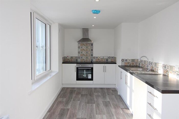 1 Bedroom Flat To Rent In Silver Street Wellingborough, NN8