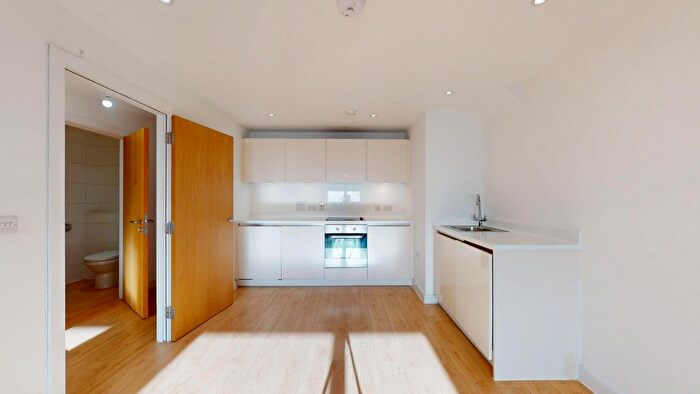 1 Bedroom Flat To Rent In Trundleys Road, London, SE8