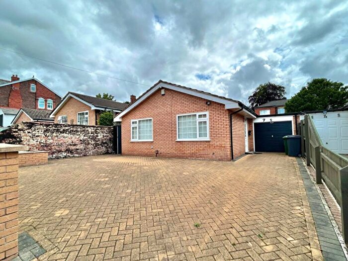 2 Bedroom Bungalow For Sale In South Road, Prenton, CH42