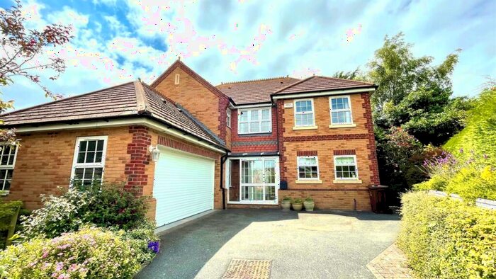 4 Bedroom Detached House For Sale In Coed Y Bwlch, Deganwy, Conwy, LL31