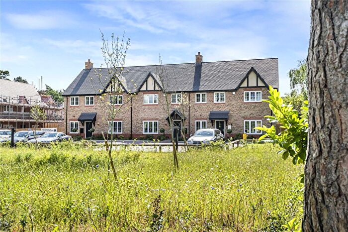 3 Bedroom Semi-Detached House For Sale In Manor Gardens, Shiplake, Henley On Thames, RG9