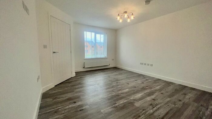 3 Bedroom Property To Rent In Red Kite Drive, Woolsington Grange, Woolsington, NE13