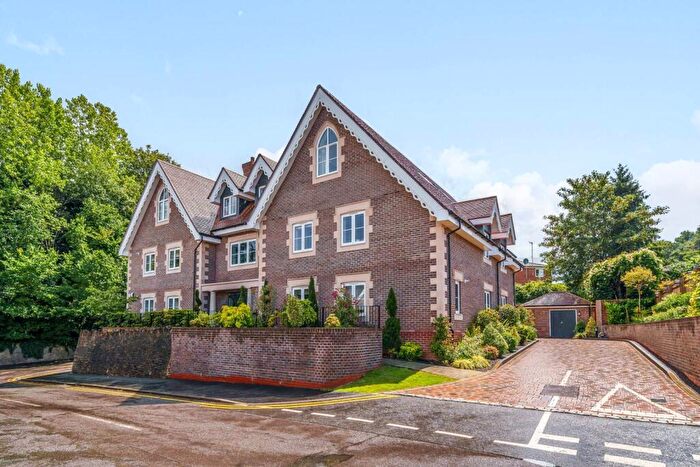 1 Bedroom Flat To Rent In Amber Lodge, Godalming, Godalming, GU7