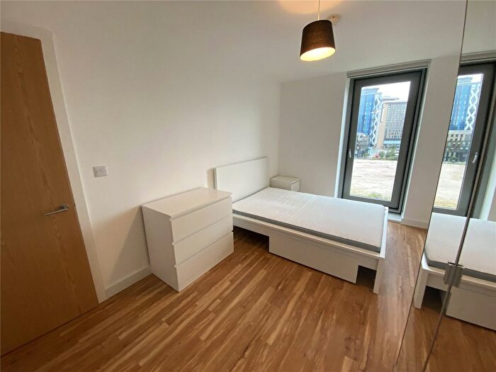 2 Bedroom Flat To Rent In Michigan Point, Tower D, Michigan Avenue, Salford Quays, M50