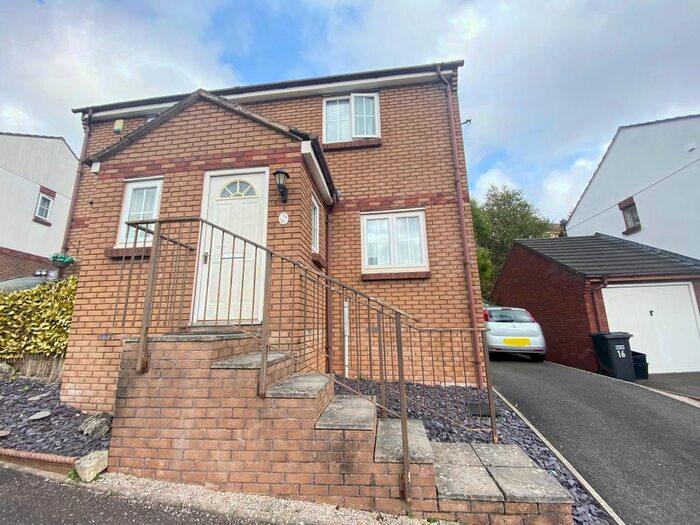 2 Bedroom Semi-Detached House To Rent In Windward Avenue, Torquay, Devon, Uk, TQ2