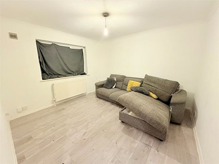 2 Bedroom Flat To Rent In The Wells Road, Mapperley, Nottingham, NG3