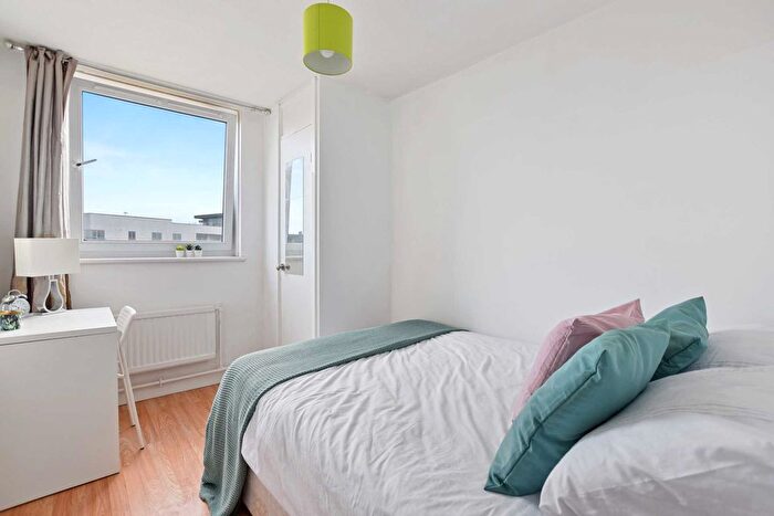 5 Bedroom Flat To Rent In Millender Walk, Surrey Quay, SE16