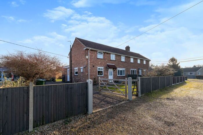 3 Bedroom Semi-Detached House For Sale In Greenways, Carleton Rode, Norwich, Norfolk, NR16