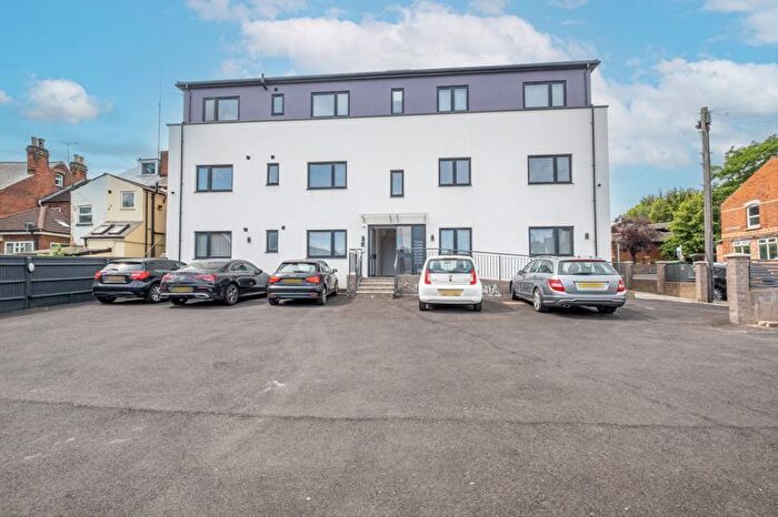 2 Bedroom Flat To Rent In Oxford Road, Reading, RG30