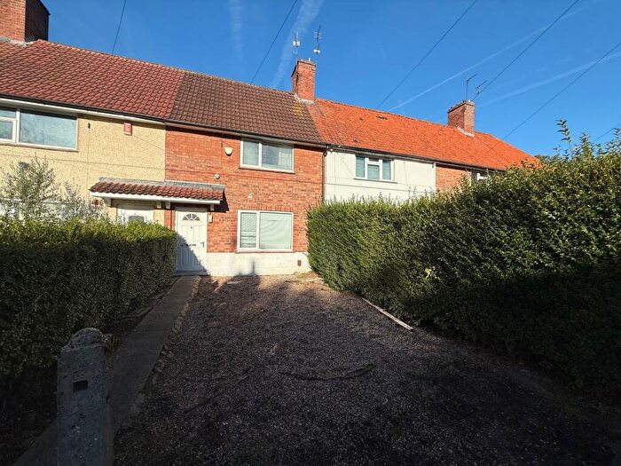 3 Bedroom House To Rent In Austrey Avenue, Nottingham, NG9