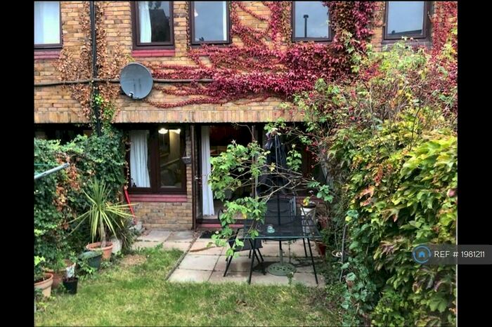 3 Bedroom Maisonette To Rent In Maysoule Road, London, SW11