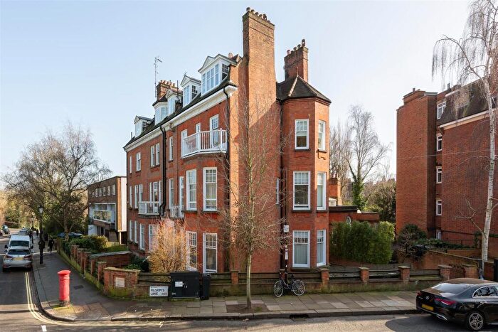 2 Bedroom Flat For Sale In Willow Road, Hampstead Village, NW3