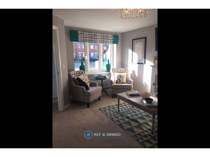 3 Bedroom Semi-Detached House To Rent In Wellington, Wellington, TA21