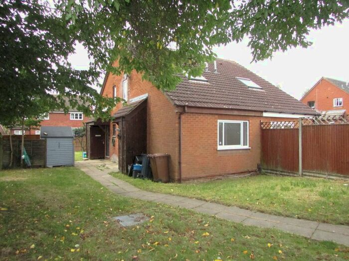 1 Bedroom Terraced House To Rent In Montfitchet Walk, Stevenage, SG2