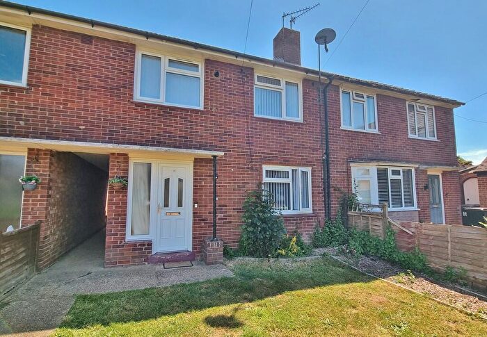 3 Bedroom Terraced House For Sale In Blendworth Crescent, Leigh Park, PO9