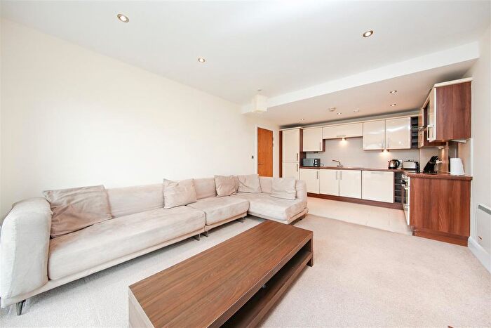 2 Bedroom Flat For Sale In Hall View, Bradbury Place, Chatsworth Road, Chesterfield, S40