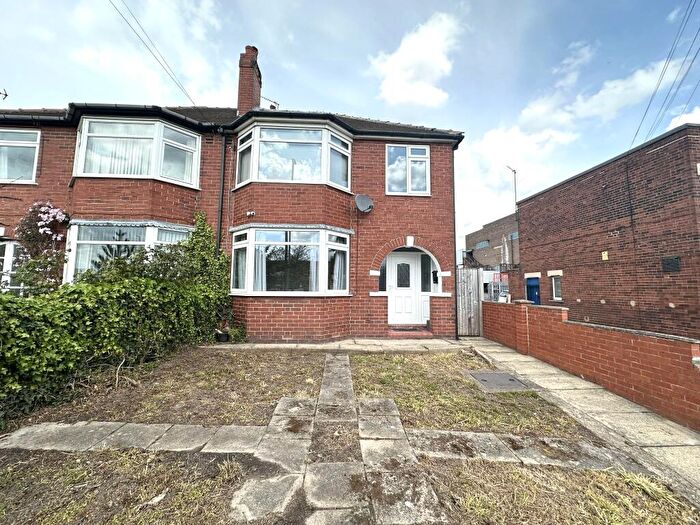 3 Bedroom House To Rent In Cross Gates Road, Leeds, LS15