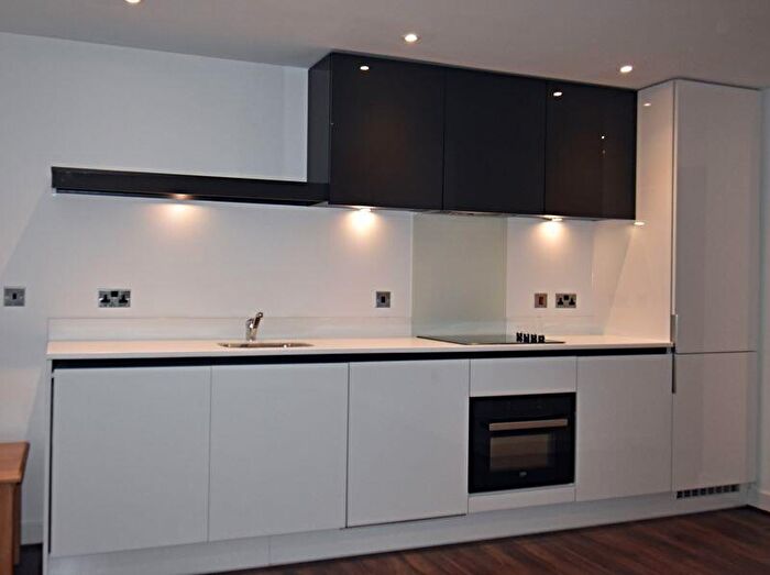 2 Bedroom Flat To Rent In Ground Floor Churchill Place, Basingstoke, RG21