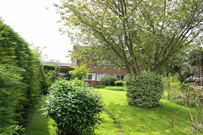 3 Bedroom Semi-Detached House To Rent In Orchard Cottages, Thorpe Le Street, YO42