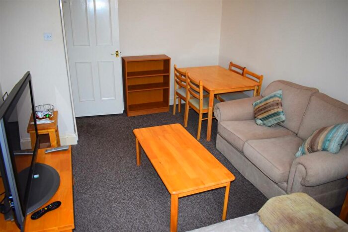 2 Bedroom Apartment To Rent In Outram Road, Southsea, PO5