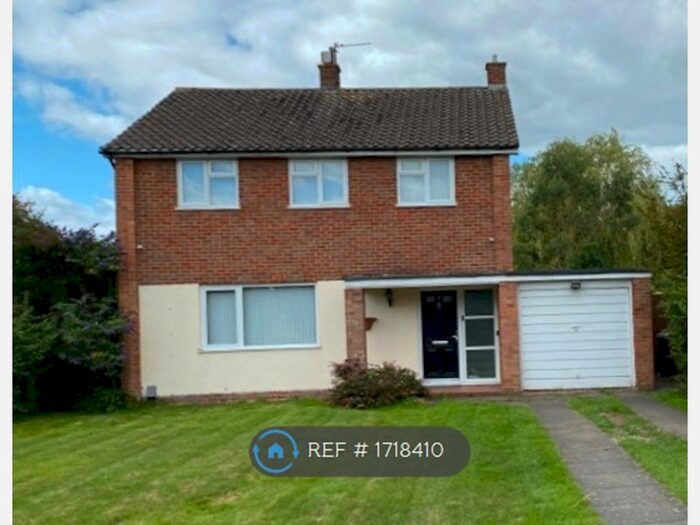 3 Bedroom Detached House To Rent In Thelby Close, Luton, LU3