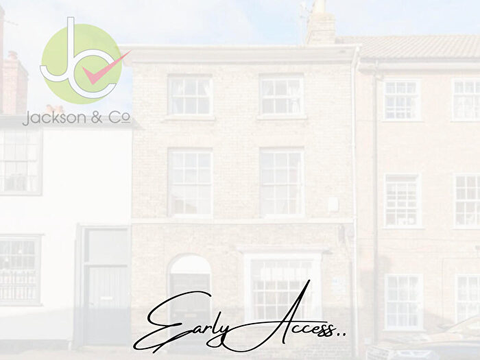 3 Bedroom Terraced House For Sale In Churchgate Street, Bury St Edmunds, IP33