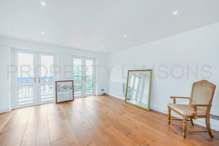 1 Bedroom Apartment To Rent In George Leybourne House, Fletcher Street, London, E1