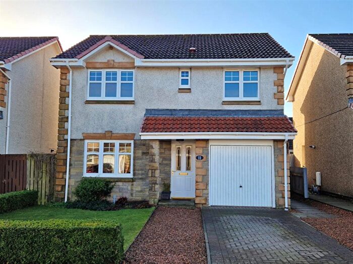 4 Bedroom Detached House For Sale In , Borthwick Place, Balmullo, KY16