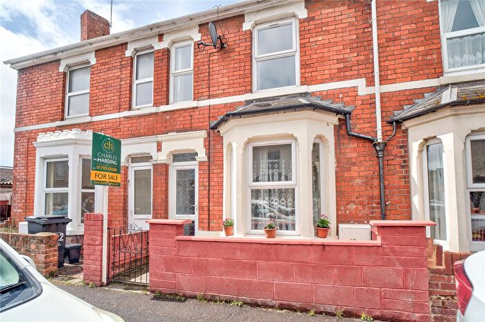 3 Bedroom Terraced House For Sale In Gladstone Street, Town Centre, Swindon, SN1