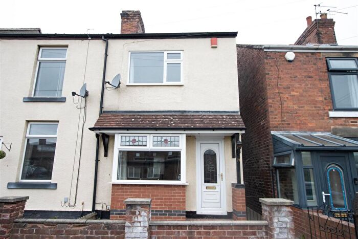 2 Bedroom Semi-Detached House For Sale In Rothervale Road, Chesterfield, S40