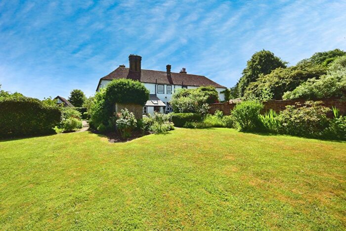 4 Bedroom Detached House For Sale In Dean Street, East Farleigh, Maidstone, Kent, ME15