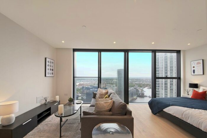 Studio To Rent In Hampton Tower, South Quay Plaza, Canary Wharf, E14