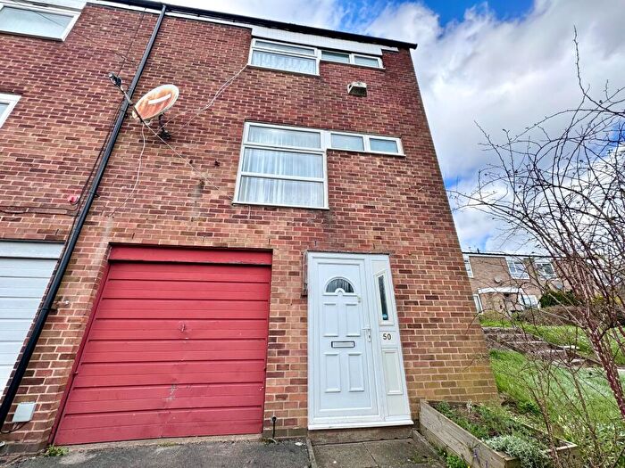 3 Bedroom Property To Rent In Six Acres, Quinton, B32