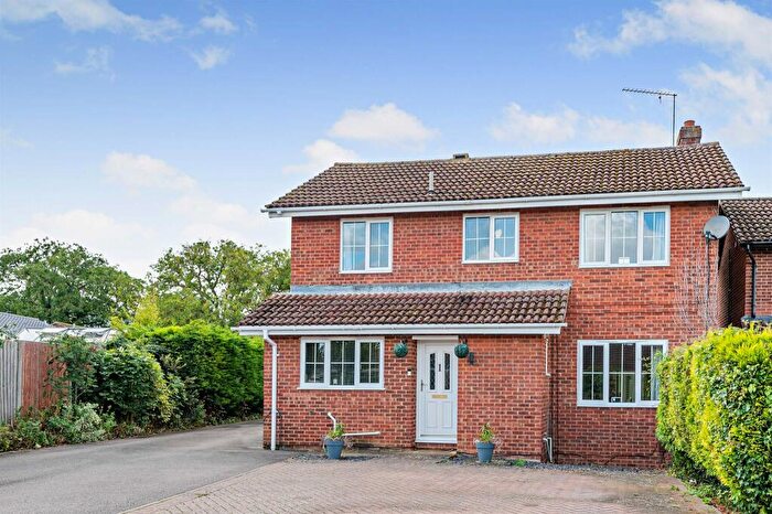 4 Bedroom Detached House For Sale In Martins Way, Orton Waterville, Peterborough, PE2