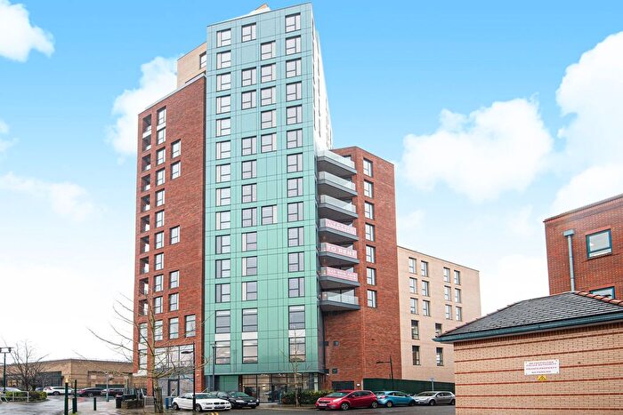 2 Bedroom Flat To Rent In St. Marks Road, Bromley, BR2