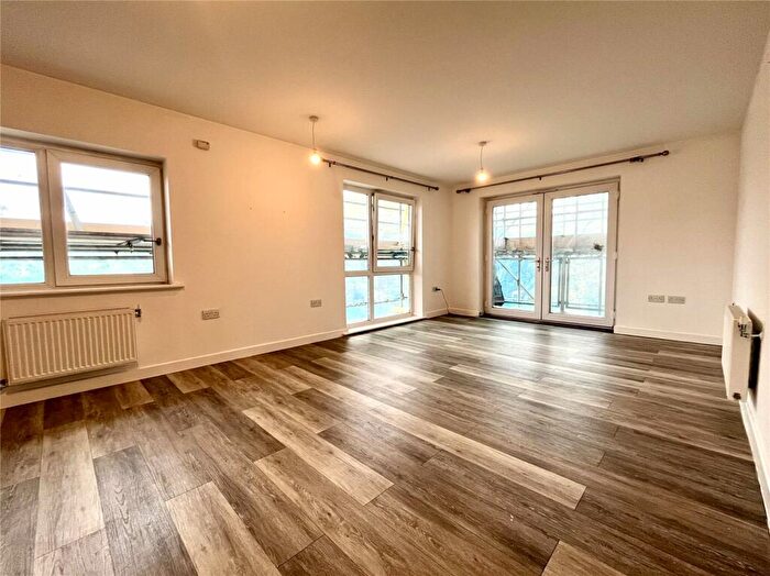 2 Bedroom Apartment To Rent In Bewick Villas, Henslow Crescent, Dartford, Kent, DA1