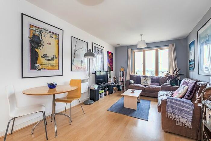 2 Bedroom Flat To Rent In Drayton Green Road, London, W13