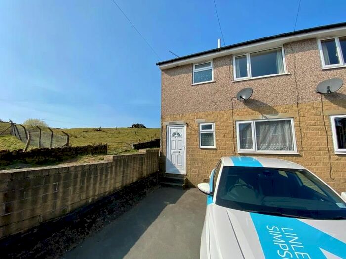 1 Bedroom Flat To Rent In Grey Scar Court, Oakworth, Keighley, West Yorkshire, BD22