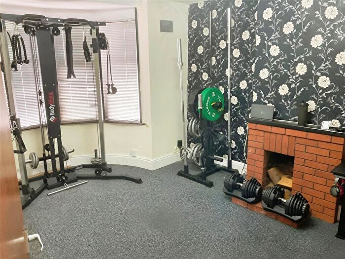 1 Bedroom Maisonette To Rent In Bedworth Road, Longford, Coventry, West Midlands, CV6