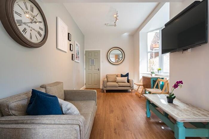 5 Bedroom Terraced House To Rent In Telephone Road, Portsmouth, PO4