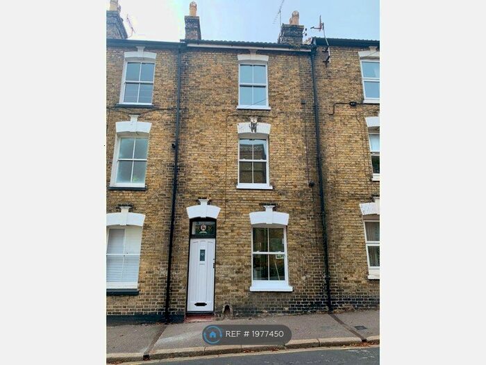 3 Bedroom Terraced House To Rent In Broad Street, Ramsgate, CT11