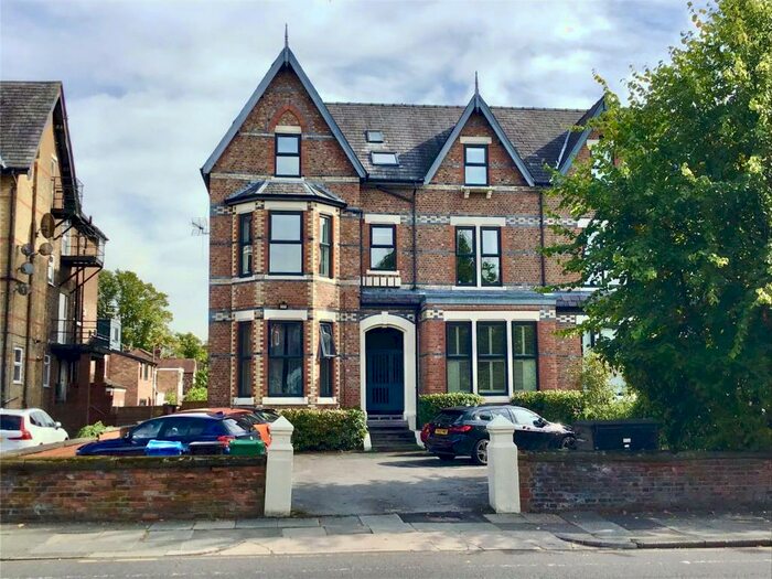 2 Bedroom Flat To Rent In Palatine Road, West Didsbury, Manchester, M20